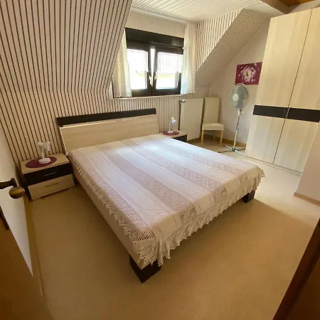 Ferienwohnung Zell-Kaimt * Zell